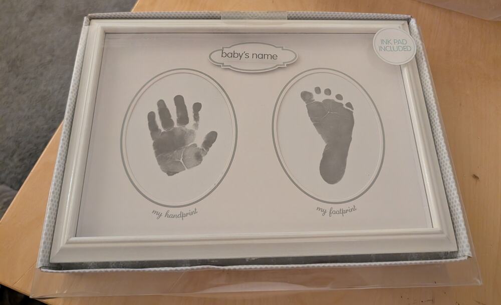 ☀️NWT Babys First Prints Kit